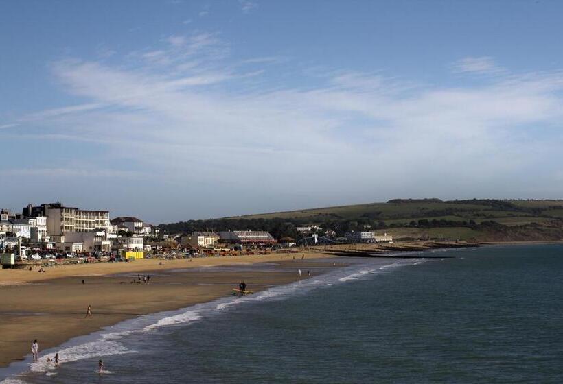 בית מלון כפרי Bay View   Seafront, Sandown   Free Car Ferry