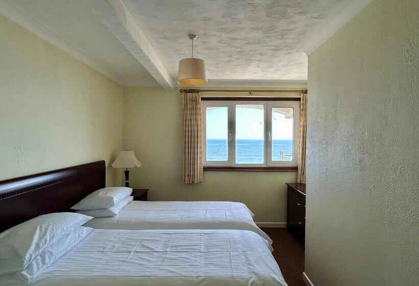 בית מלון כפרי Bay View   Seafront, Sandown   Free Car Ferry