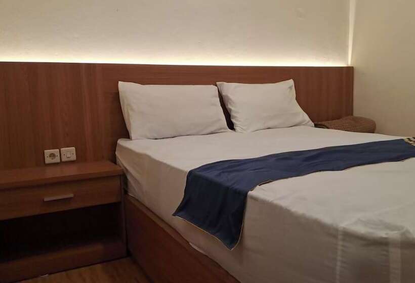 בית מלון כפרי Bintang Khanida Syari Ah