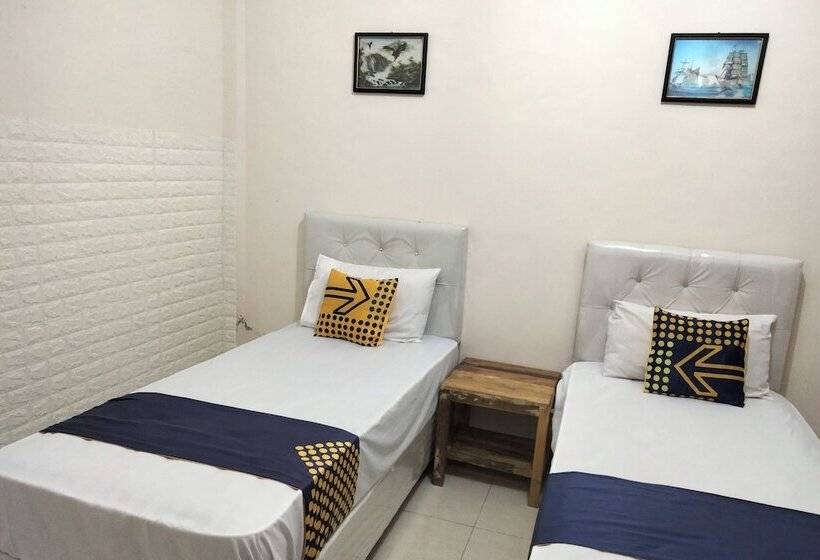 בית מלון כפרי Bintang Khanida Syari Ah