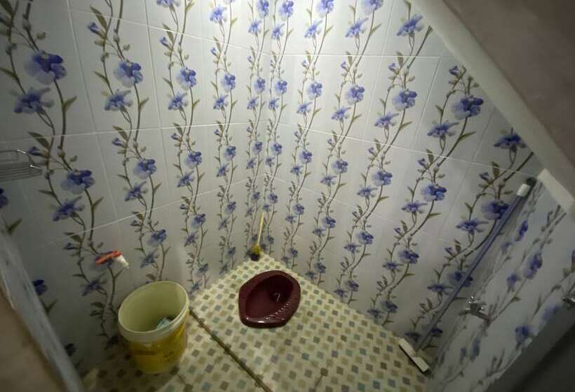 هتل Homestay Sutrisno