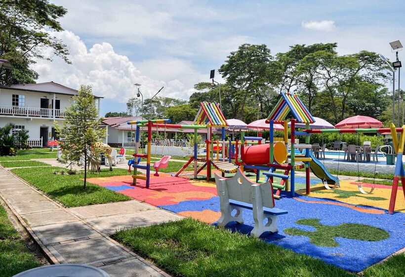 هتل Cabañas American Dream