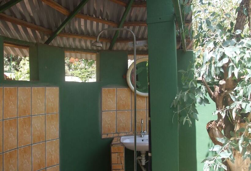 هتل Camping Sukuta & Lodge