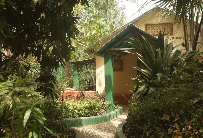 هتل Camping Sukuta & Lodge