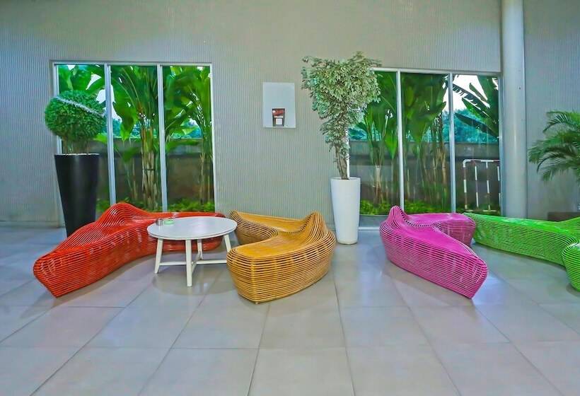 هتل Capital O 92306 Barata Inn