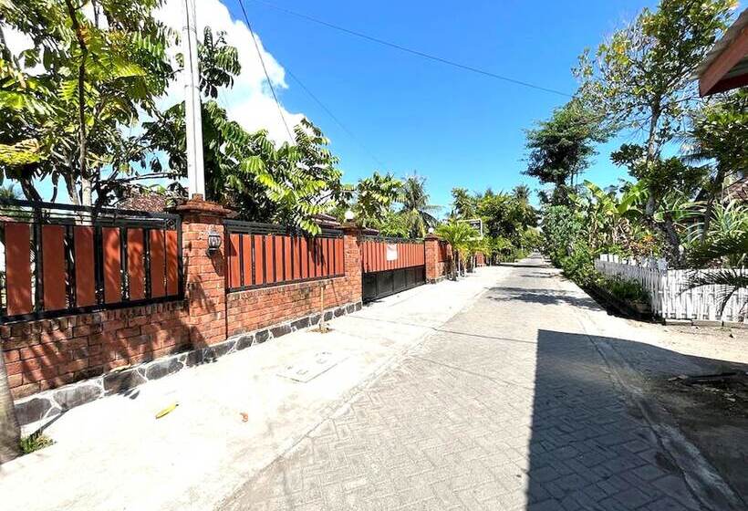 ホテル Capital O 92615 Villa Utama D Alas Purwo