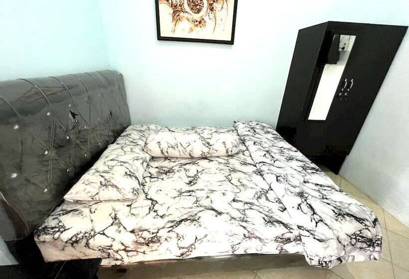 ホテル Capital O 92615 Villa Utama D Alas Purwo