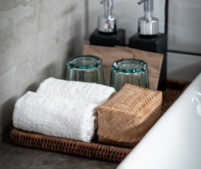 Отель Chic Stay Hana