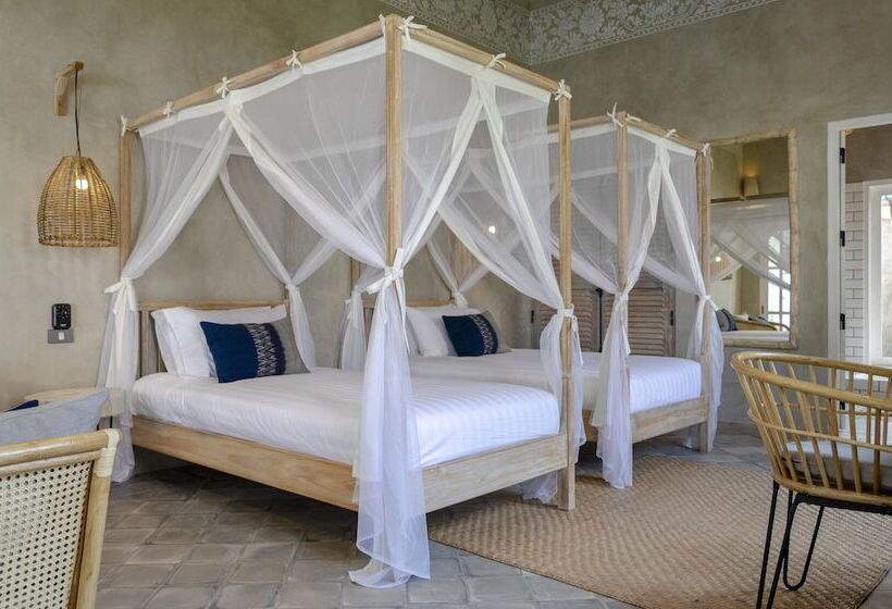 Отель Chic Stay Hana