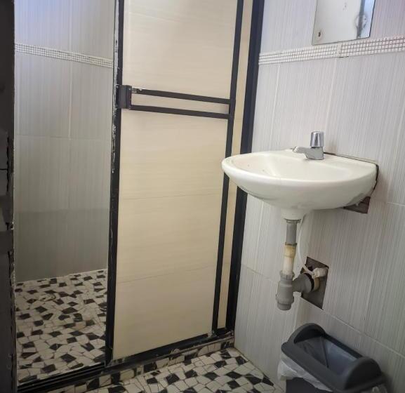 酒店 Comodo Alojamiento En San Cipriano