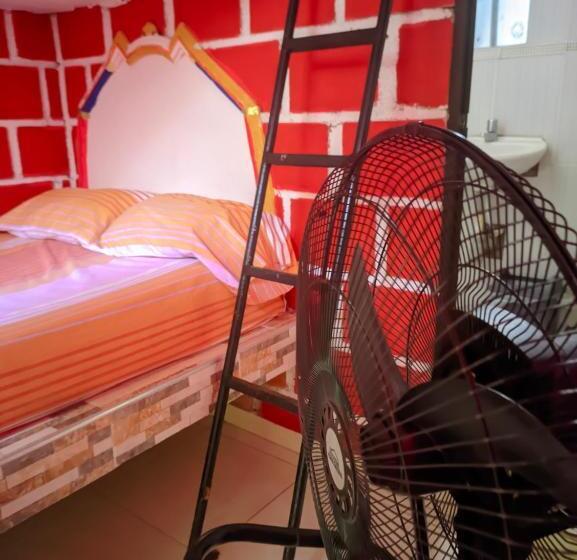 酒店 Comodo Alojamiento En San Cipriano