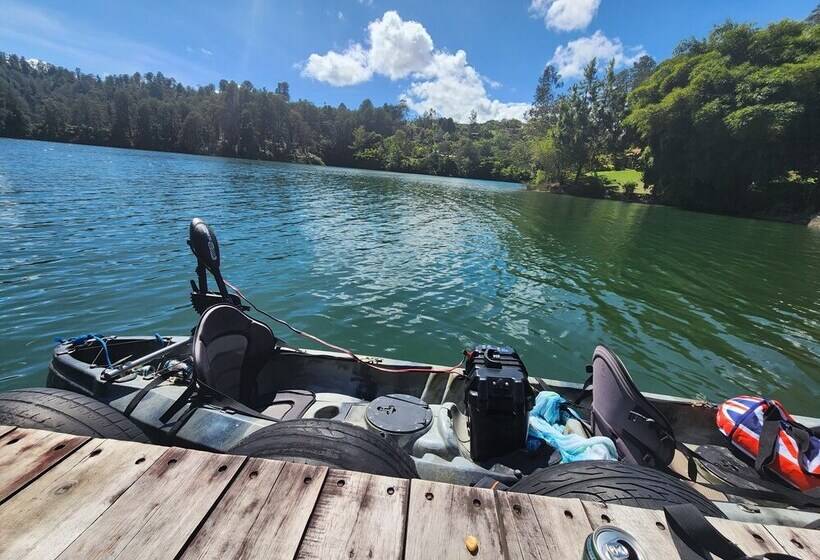 فندق Container & Hobbit Glamping