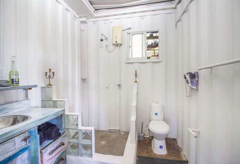 فندق Container & Hobbit Glamping