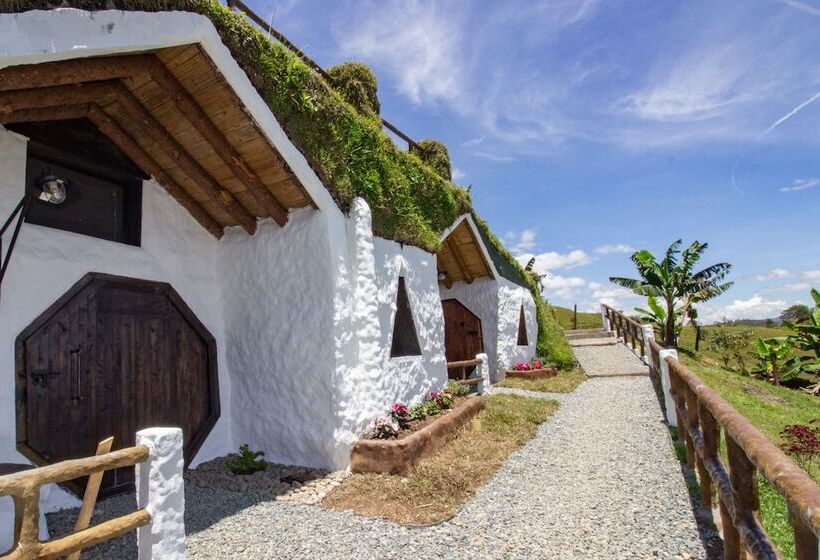 فندق Container & Hobbit Glamping