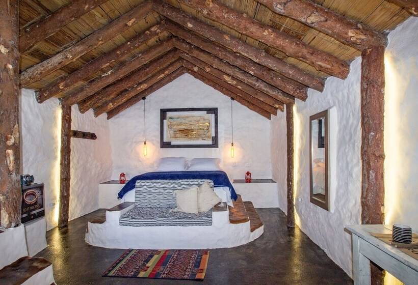 فندق Container & Hobbit Glamping