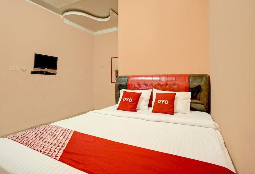 Отель Efniati Homestay Syariah By Oyo