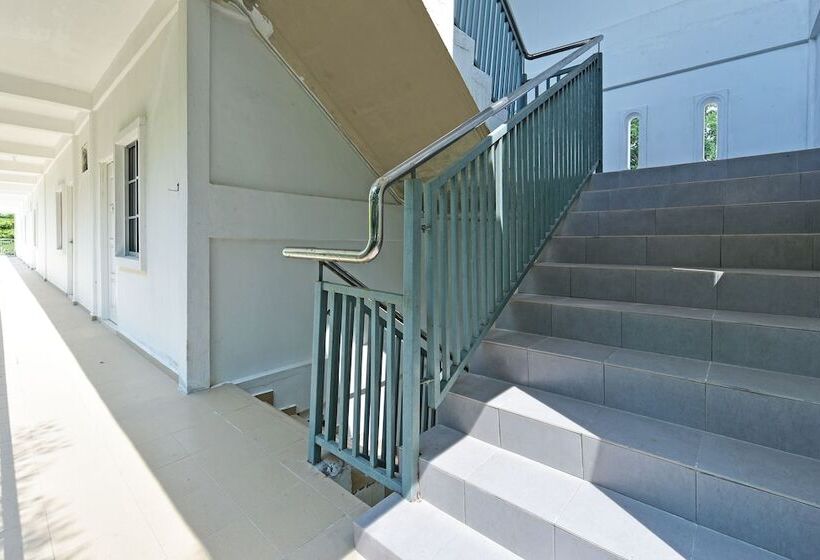 فندق Eleven Inn By Oyo