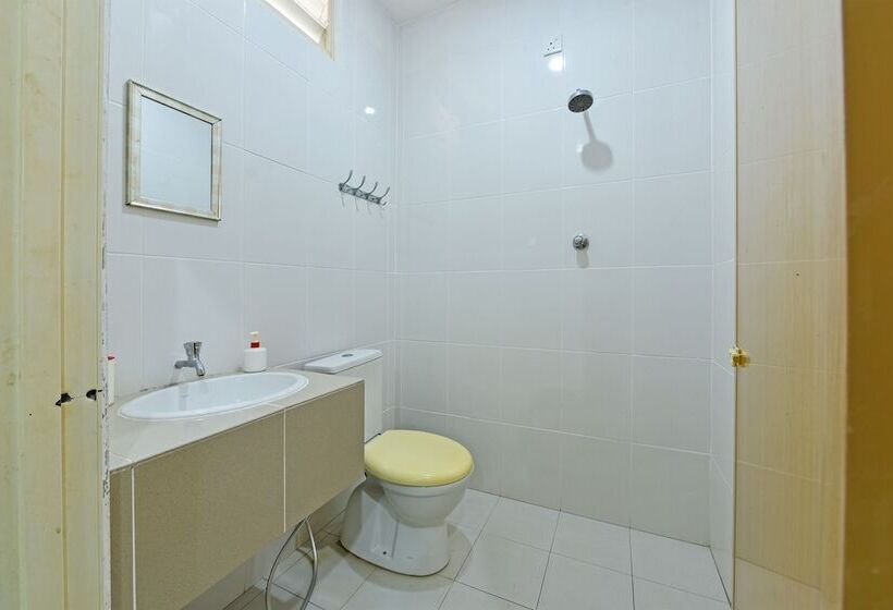 فندق Eleven Inn By Oyo