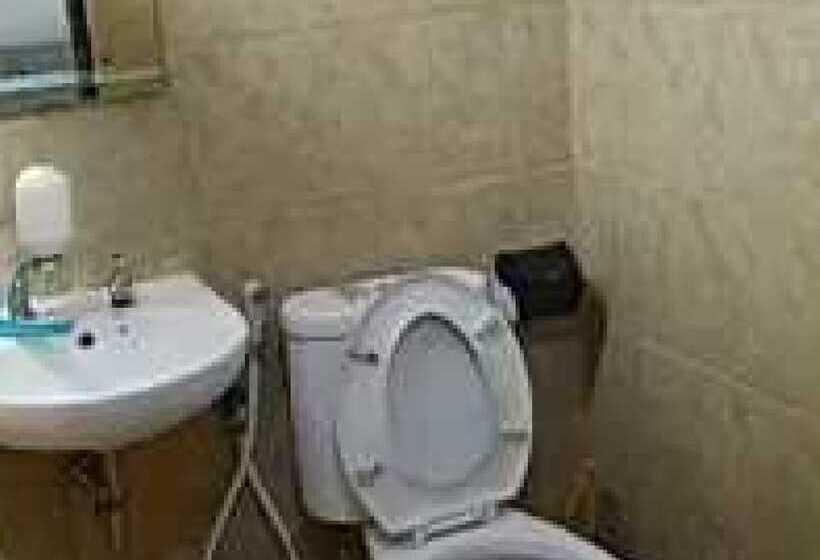 Отель Express O 91902 Heaven's Room