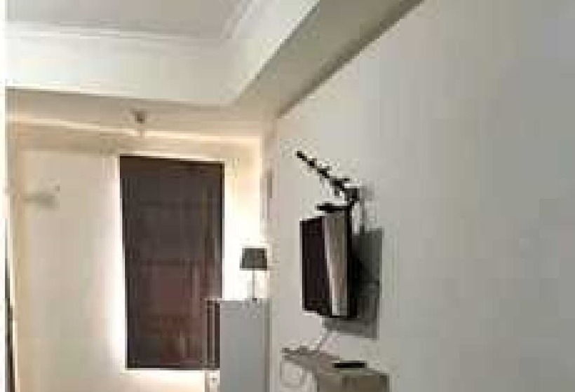 Отель Express O 91902 Heaven's Room