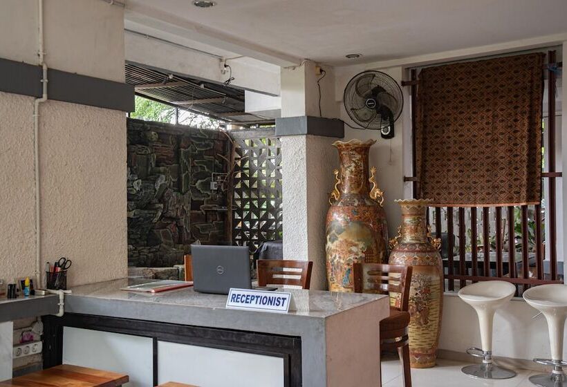 בית מלון כפרי Grand Lie Cost Syariah By Oyo