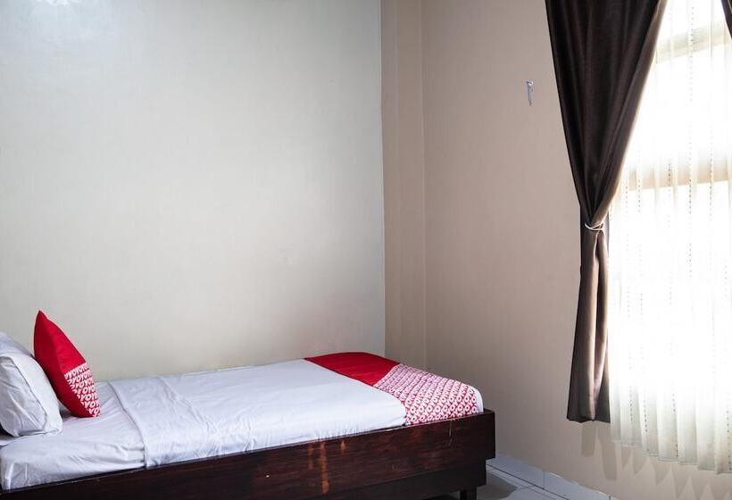 Отель Grand Lie Cost Syariah By Oyo