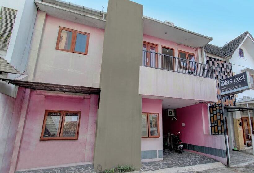 Отель Griya Dias Syariah By Oyo