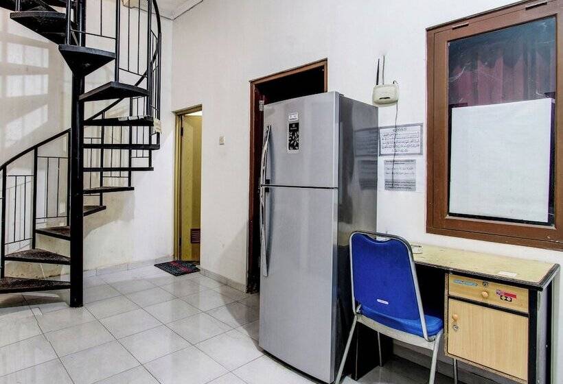 Отель Griya Dias Syariah By Oyo