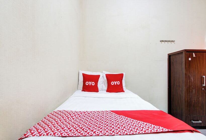 Отель Griya Dias Syariah By Oyo