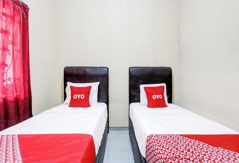 Отель Griya Dias Syariah By Oyo