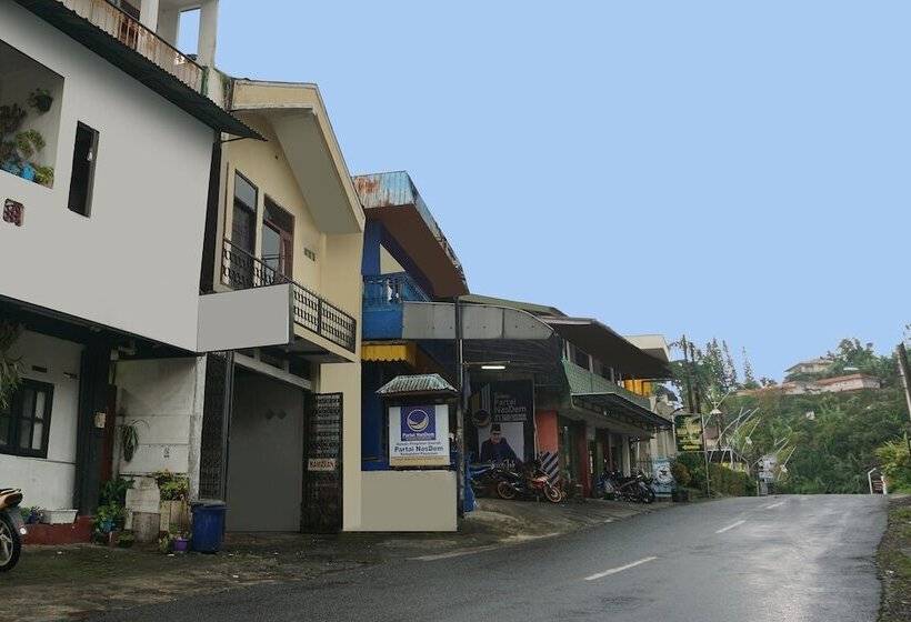 בית מלון כפרי Griya Nurainy By Oyo