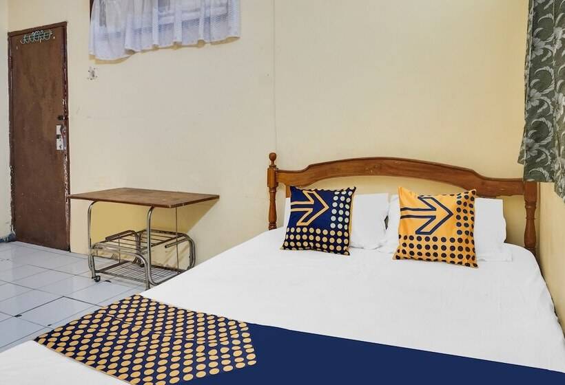 בית מלון כפרי Griya Nurainy By Oyo