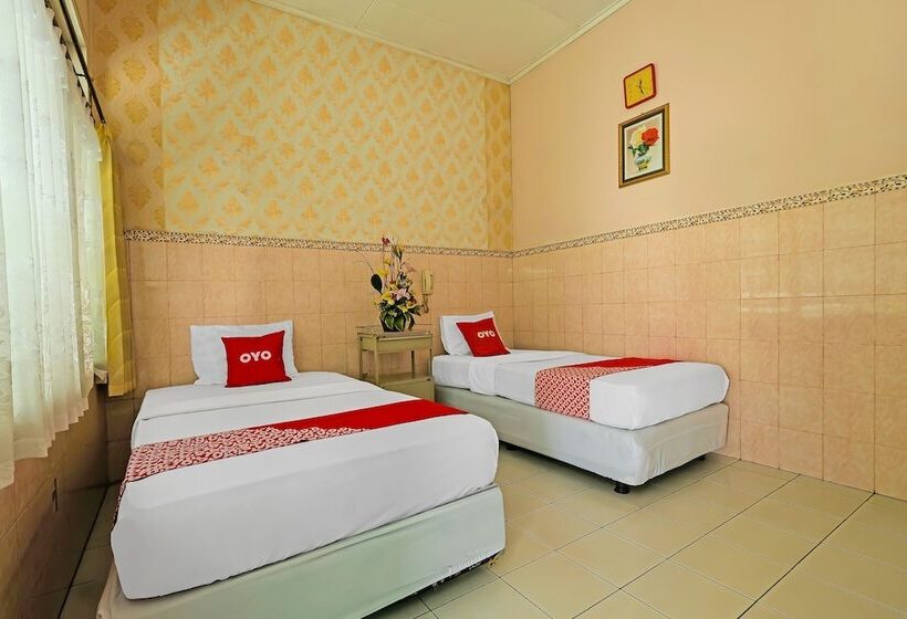 בית מלון כפרי Griya Raharja Guest House Syariah By Oyo