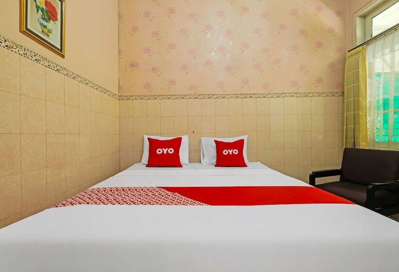 בית מלון כפרי Griya Raharja Guest House Syariah By Oyo