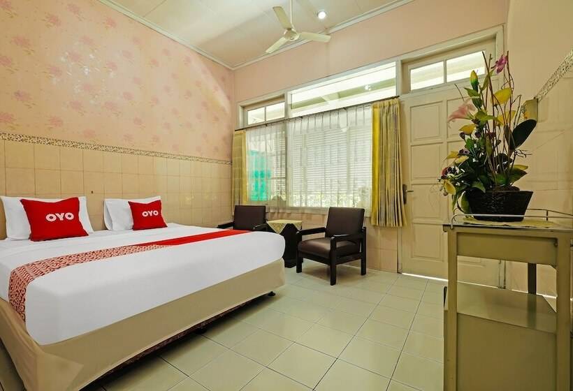 בית מלון כפרי Griya Raharja Guest House Syariah By Oyo