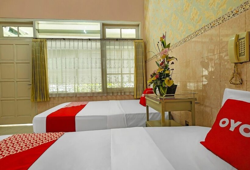 בית מלון כפרי Griya Raharja Guest House Syariah By Oyo