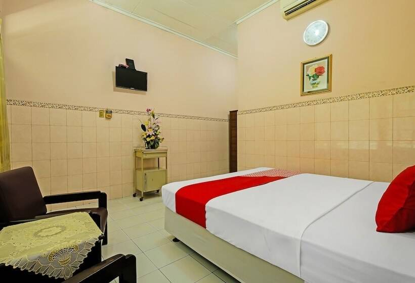 בית מלון כפרי Griya Raharja Guest House Syariah By Oyo