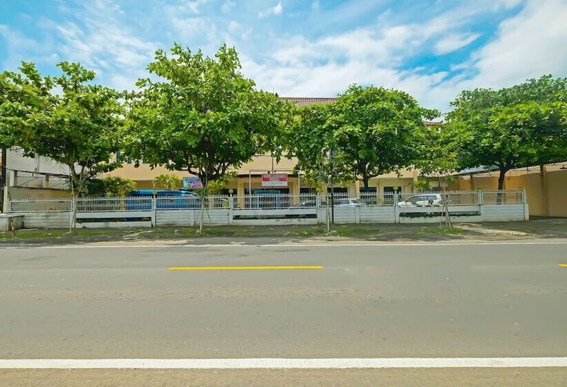 בית מלון כפרי Griya Raharja Guest House Syariah By Oyo