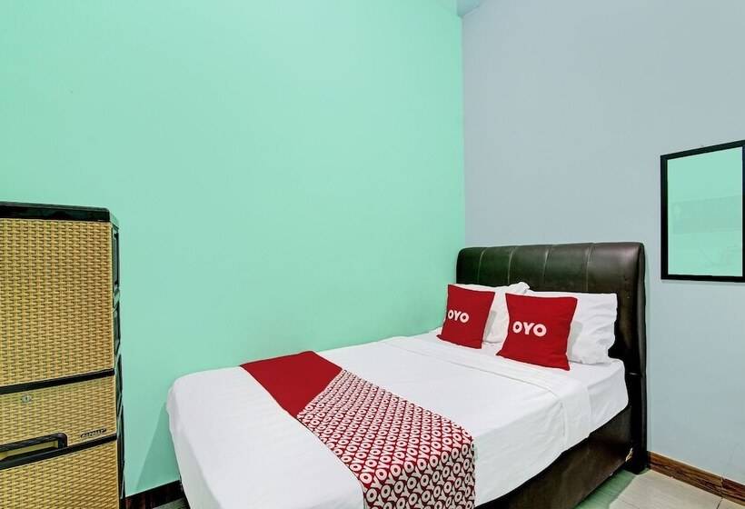 Отель Guest House Inayah Syariah By Oyo