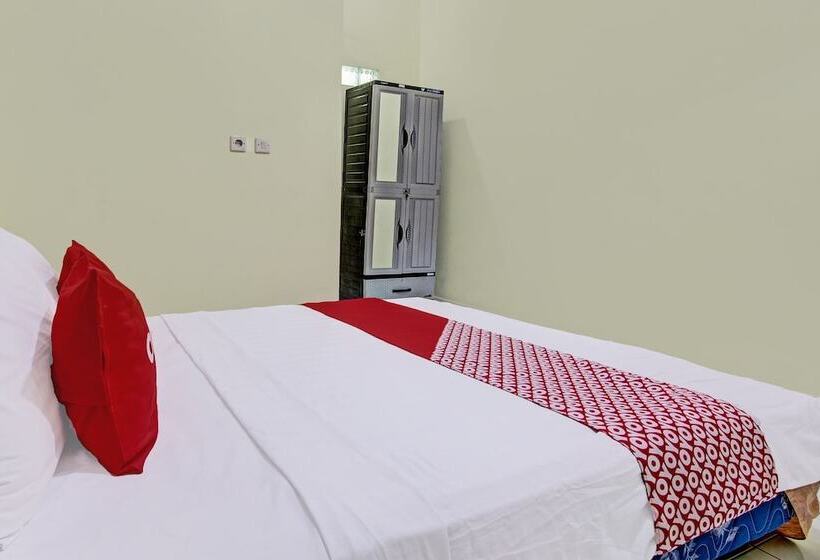 Отель Guest House Inayah Syariah By Oyo