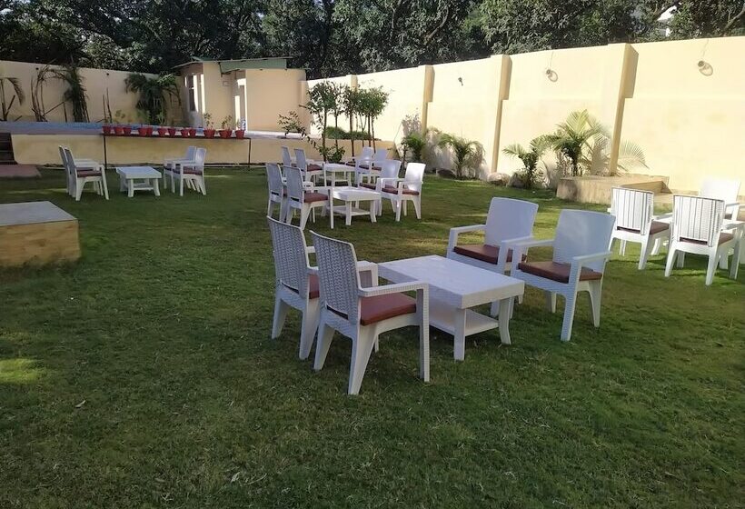 בית מלון כפרי Holiday Highlights By Dvm India