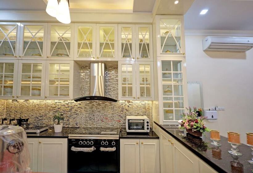 בית מלון כפרי Homestay Zafirah By Oyo