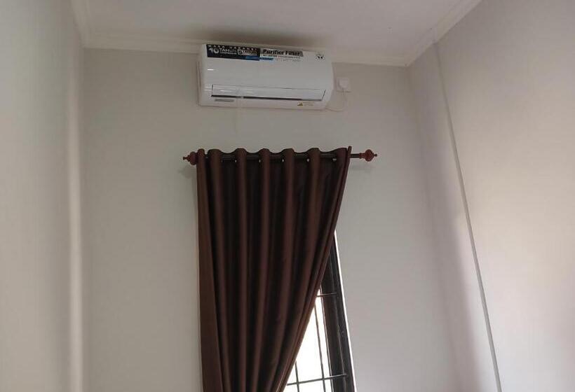 هتل Homy Stay Syariah By Oyo