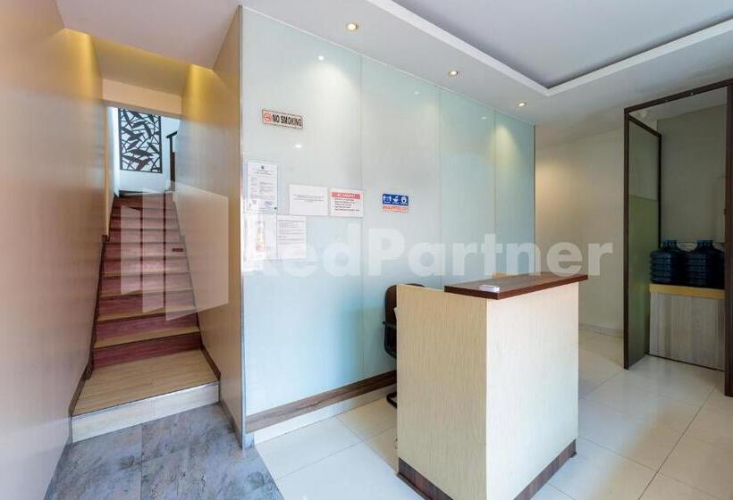 هتل Ichiza Room Redpartner