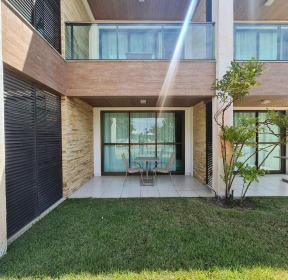 ホテル Iloa Condomínio Resort Barra De São Miguel, Quarto Em Frente A Piscina