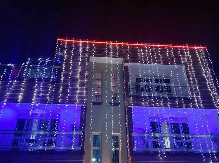 فندق Jb Suites And Lounge