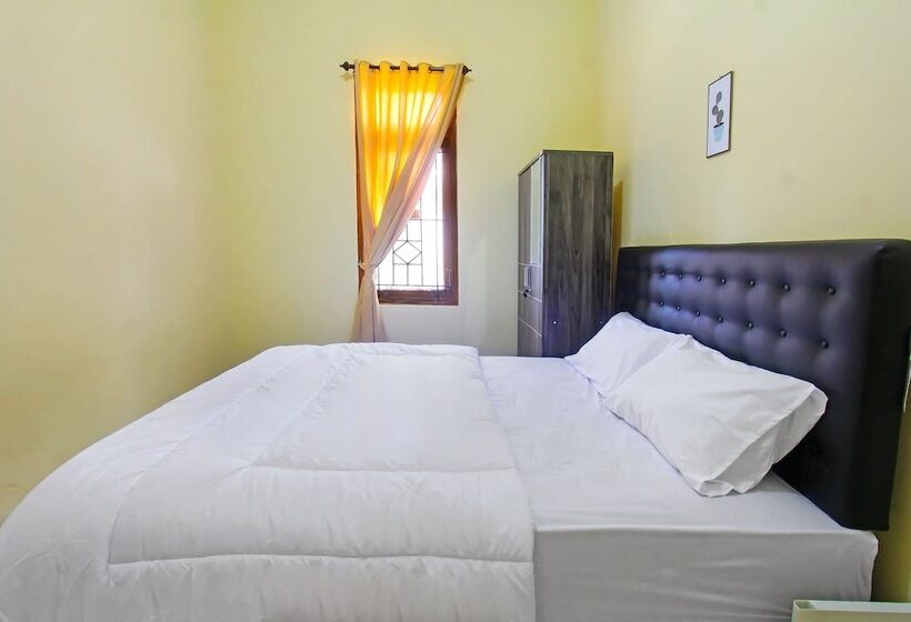 هتل Kemuning Guesthouse By Oyo