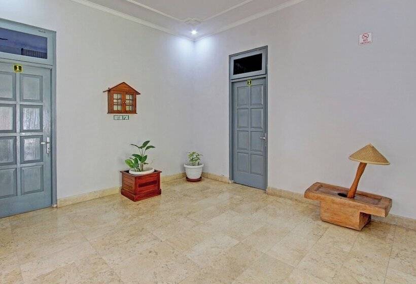 فندق Lanaya Guesthouse By Oyo