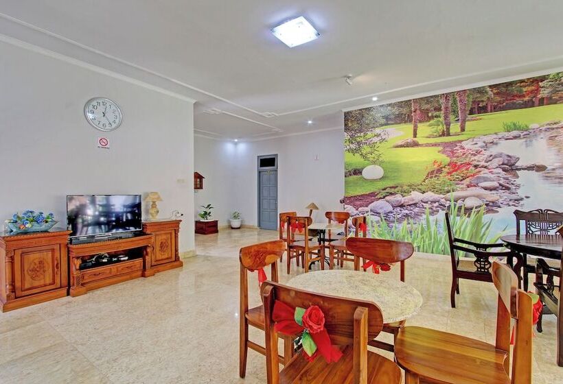 فندق Lanaya Guesthouse By Oyo