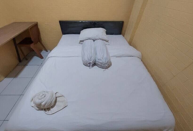 בית מלון כפרי Mahendra Homestay By Oyo